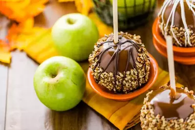 chocolate covered apples 