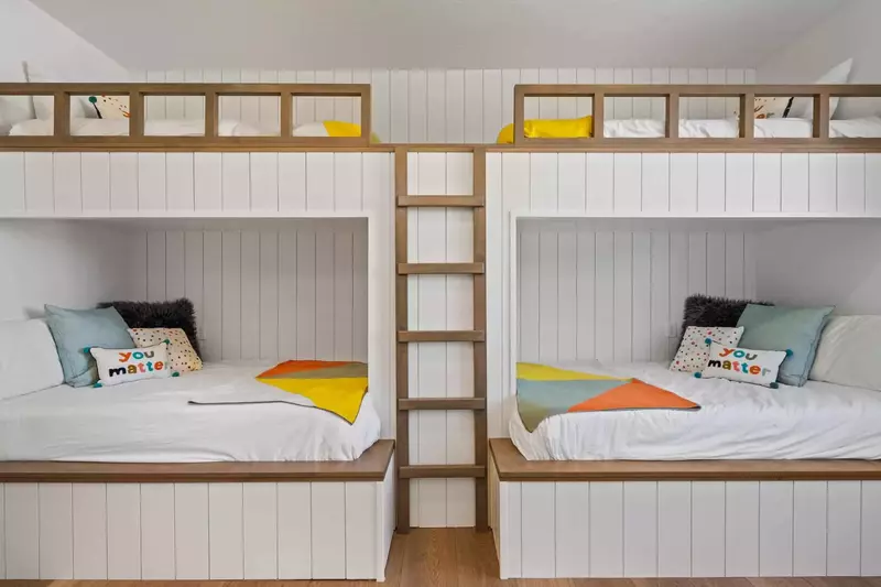 Master Bedroom 3 - Bunk Room With 2 Twin/Full Bunks