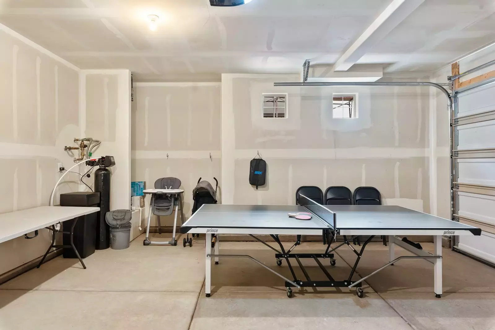 Garage - Ping Pong Table / Sunnyslope 1