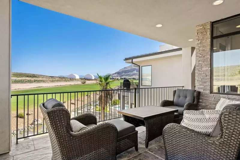 Covered Patio / Golf View