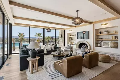 pura vista living room