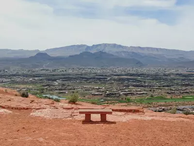 Desert,And,City,Panoramic,Views,From,Hiking,Trails,Around,St.