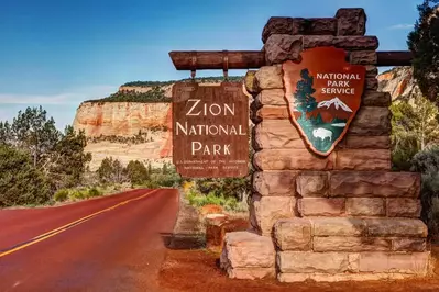 zion national park sign