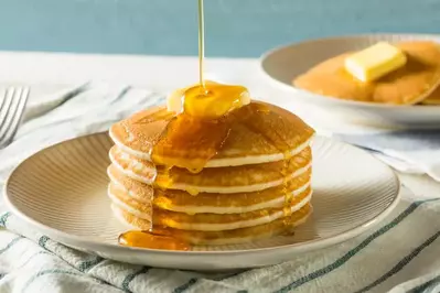 pancakes with syrup