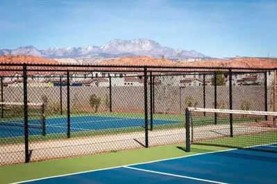 pickleball courts at ocotillo springs