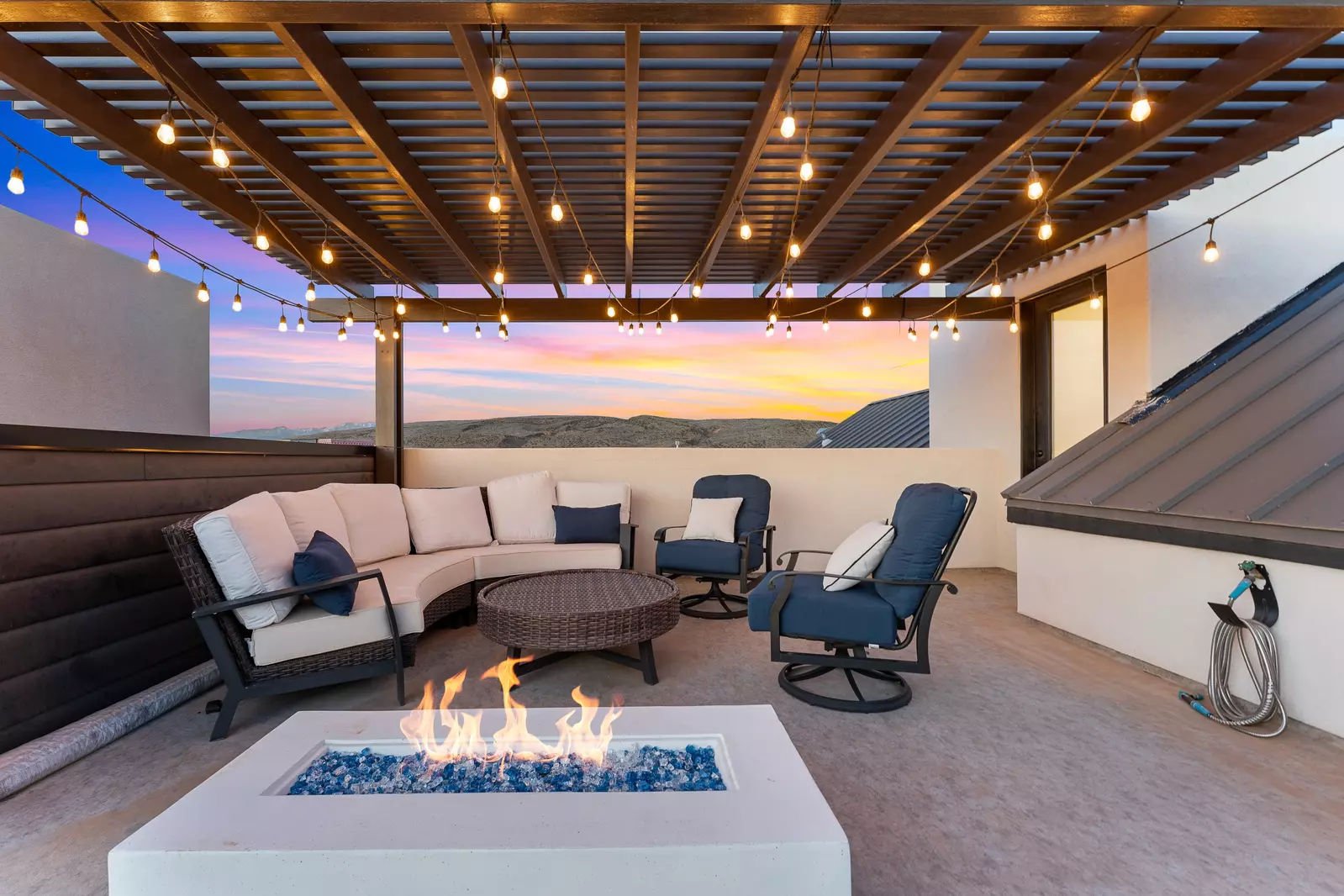 Firepit and Outdoor Seating