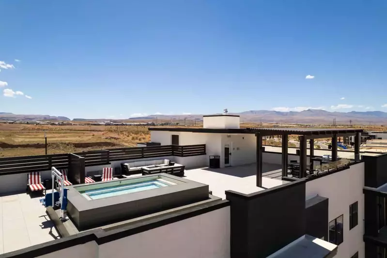 Rooftop Amenities