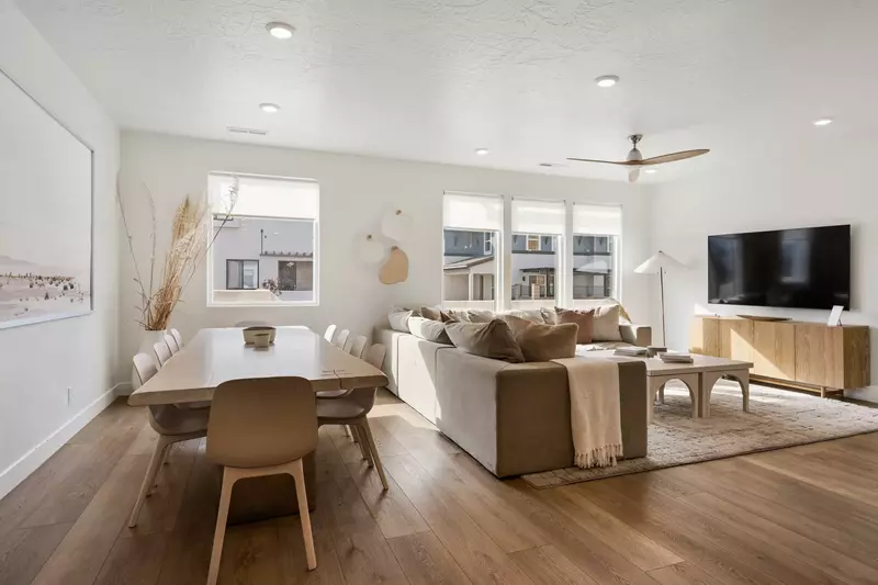 Living Room / Dining Area
