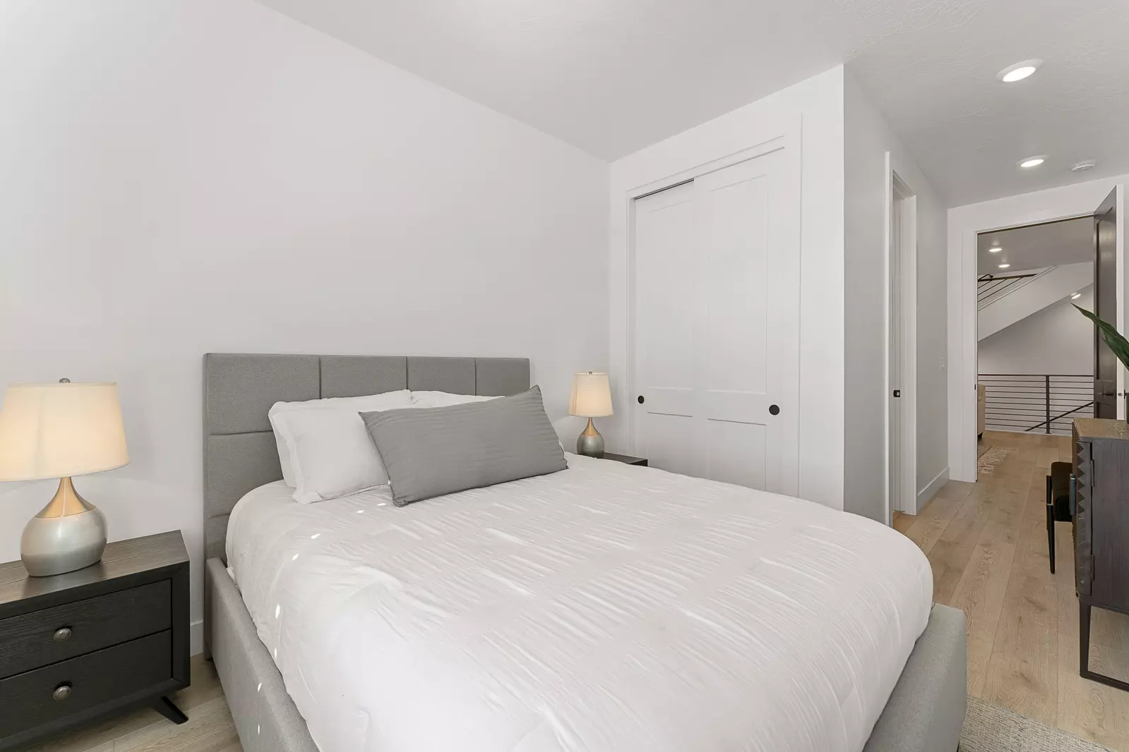 Queen Bedroom