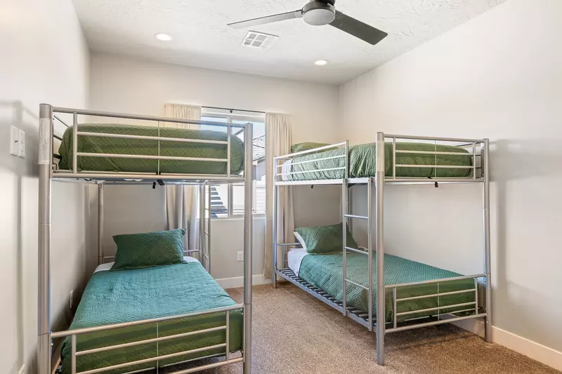 Twin/Twin Bunks