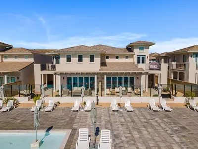Persian Bliss Combo Unit Back Exterior