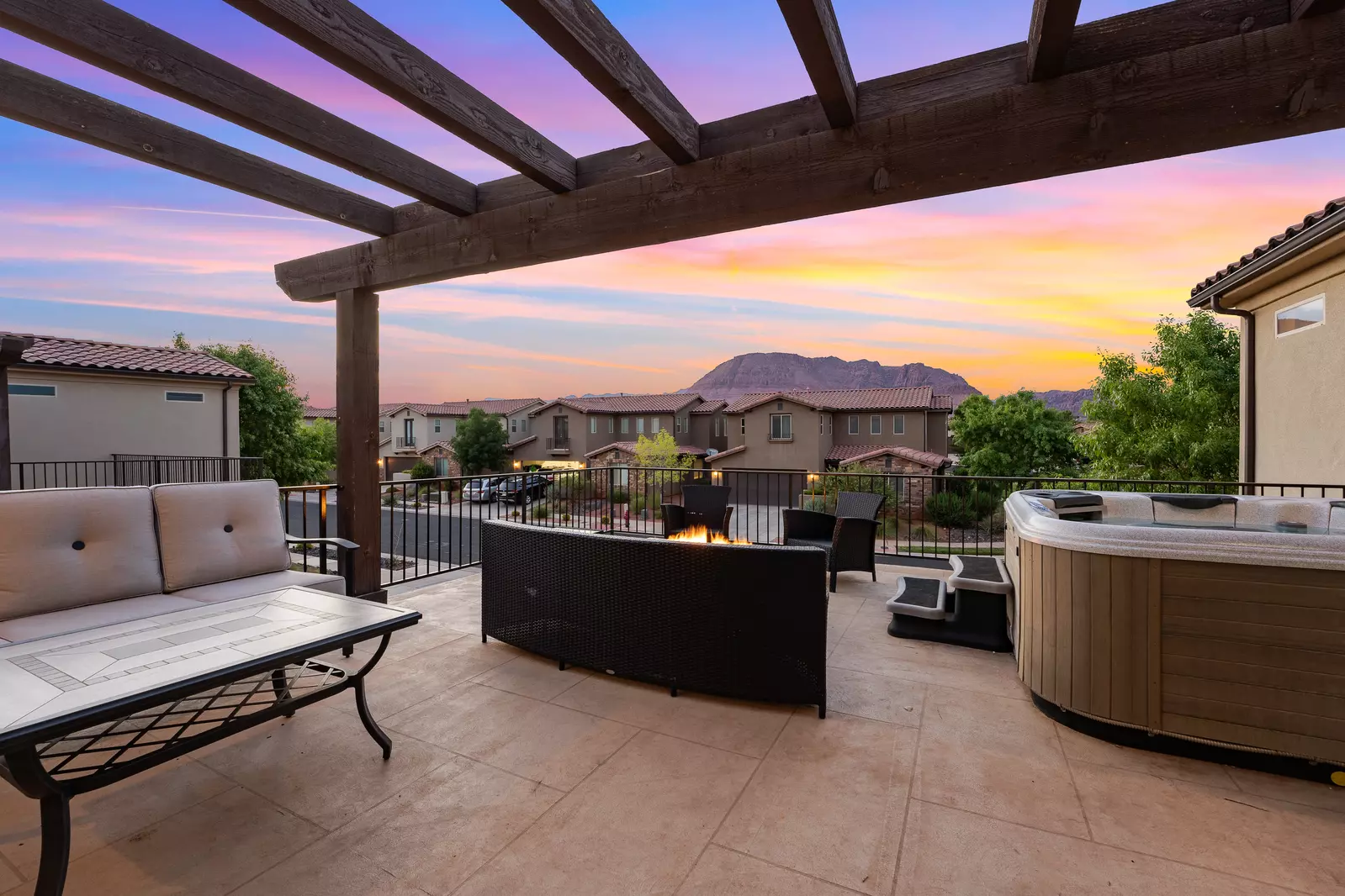 Fire Table, Hot Tub and Patio