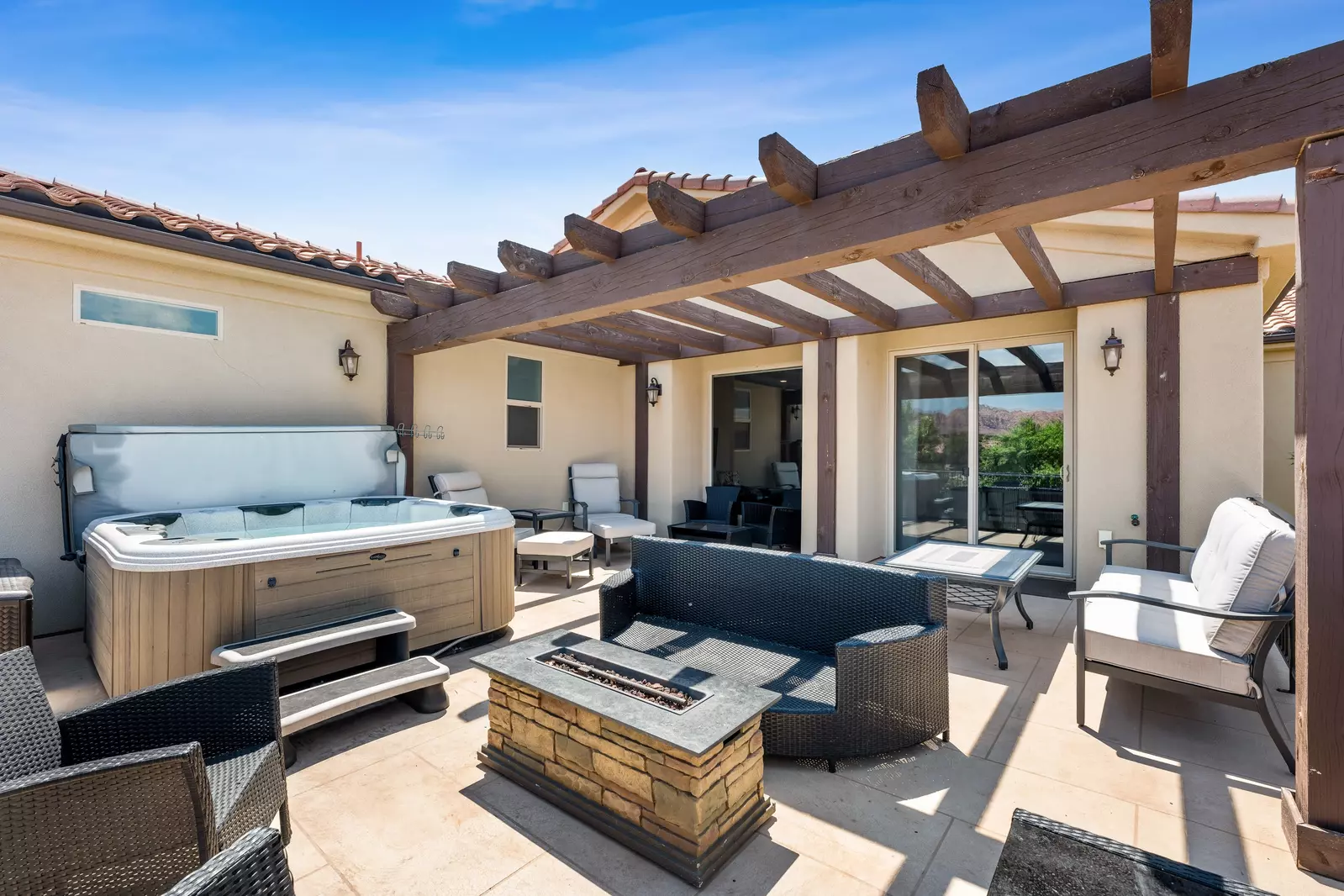 Fire Table, Hot Tub and Patio