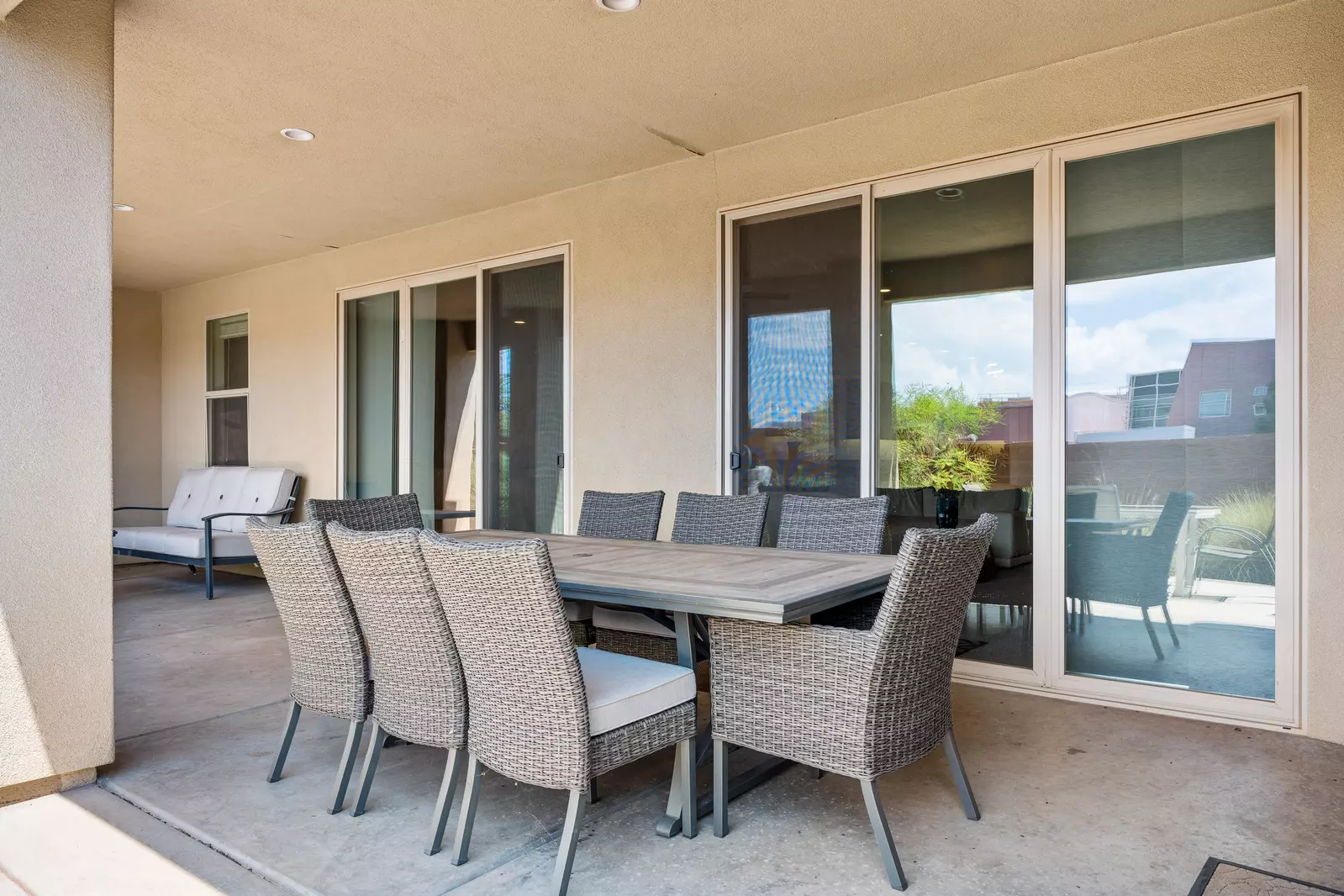 Outdoor Patio and Grill