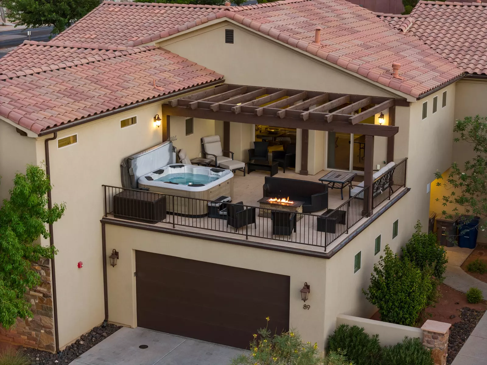 Fire Table, Hot Tub and Patio