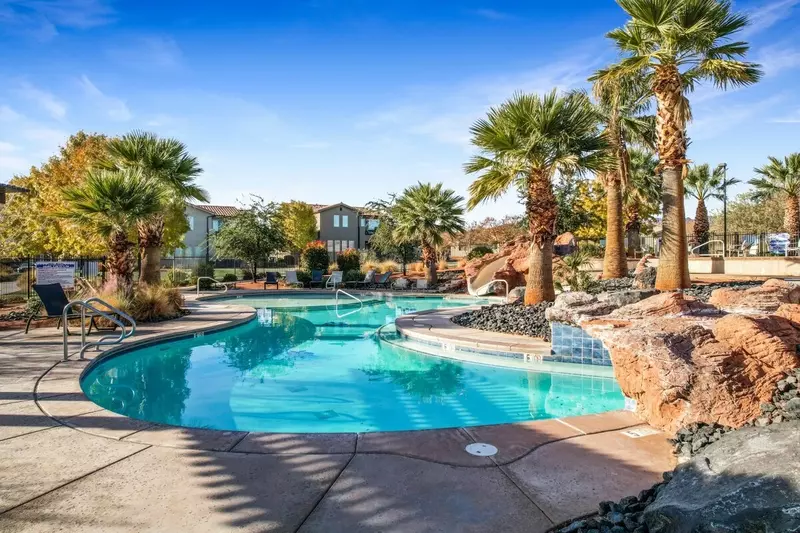 Community Upper Pool