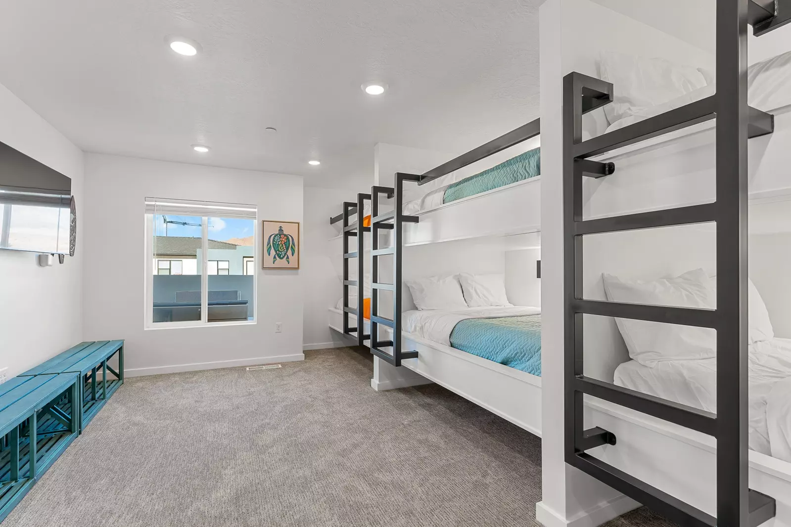 3 Double / Double Bunk Bedroom