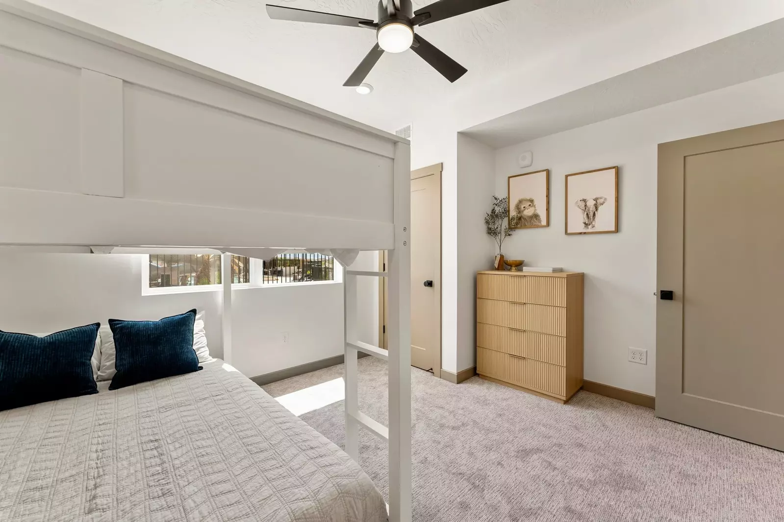 Queen/Queen Bunk Bedroom