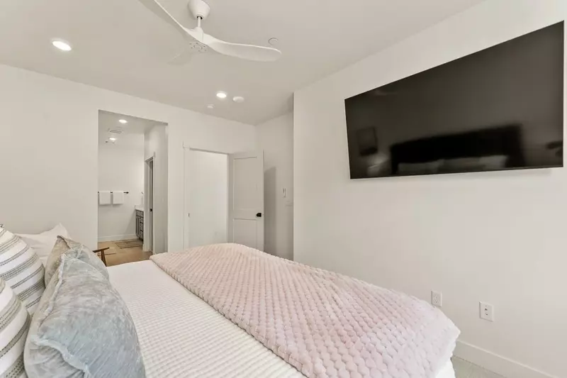King Bedroom