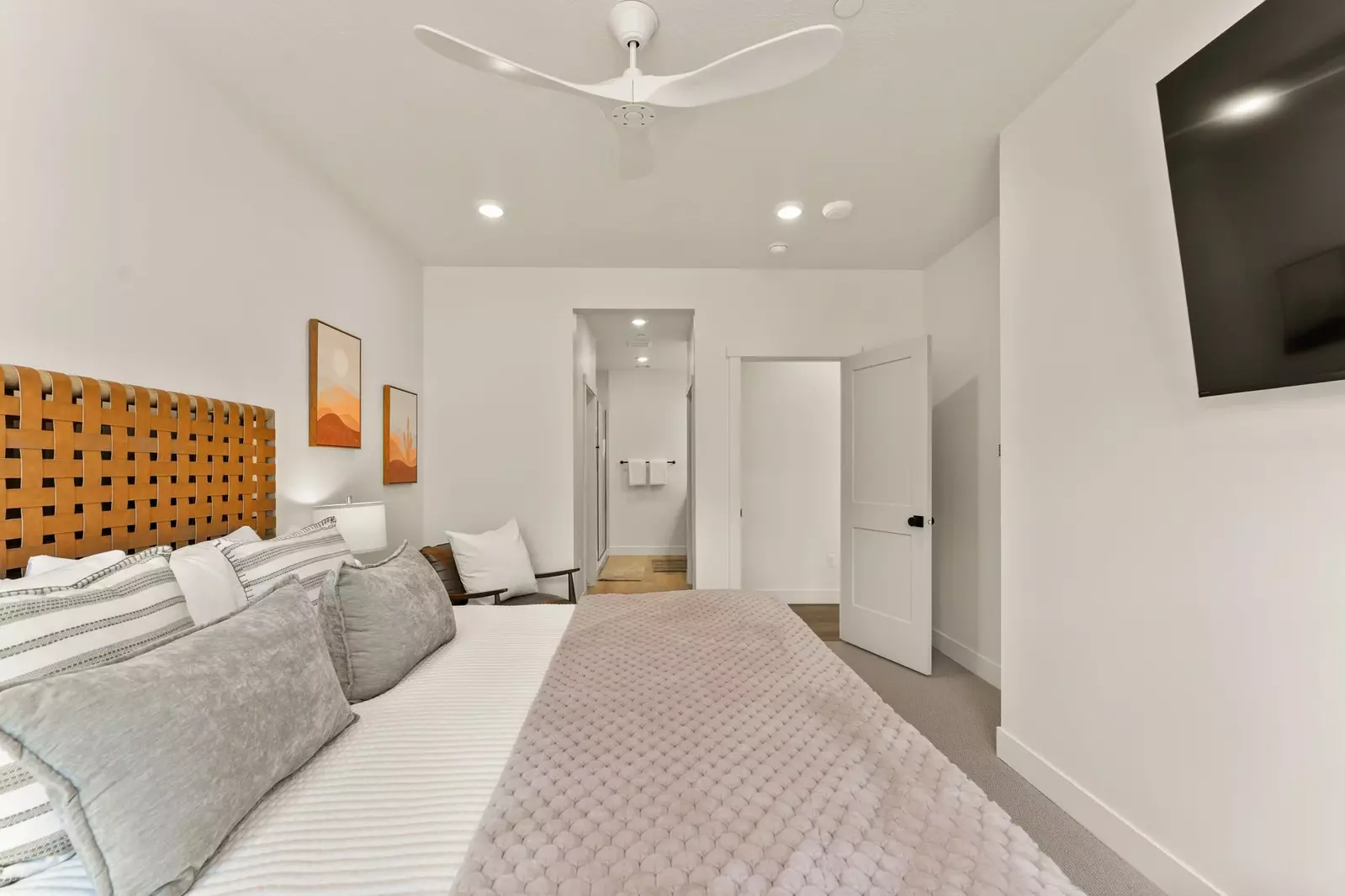 King Bedroom