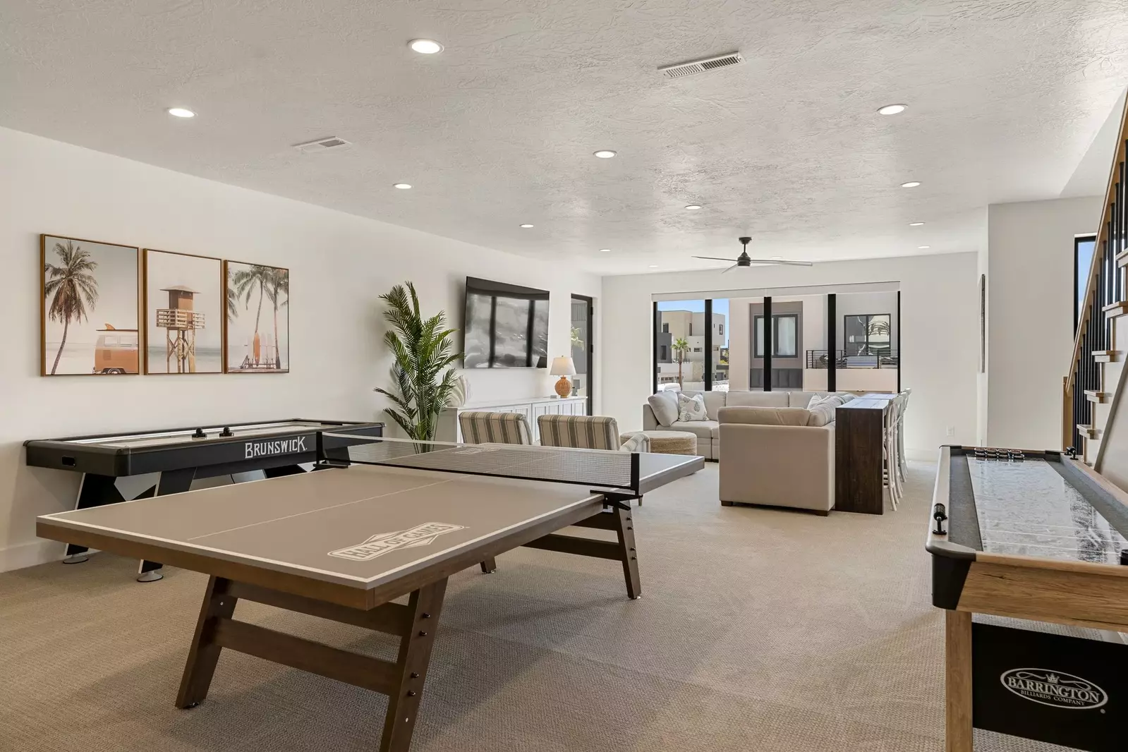 2nd Floor Family Room - Ping ong