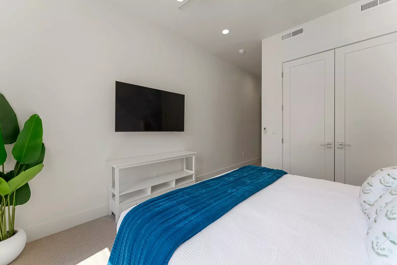 King Bedroom