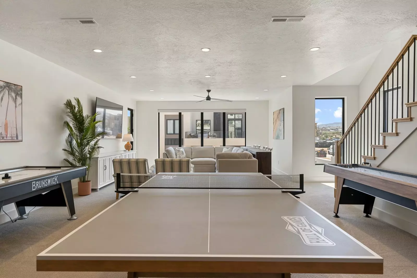 2nd Floor Family Room