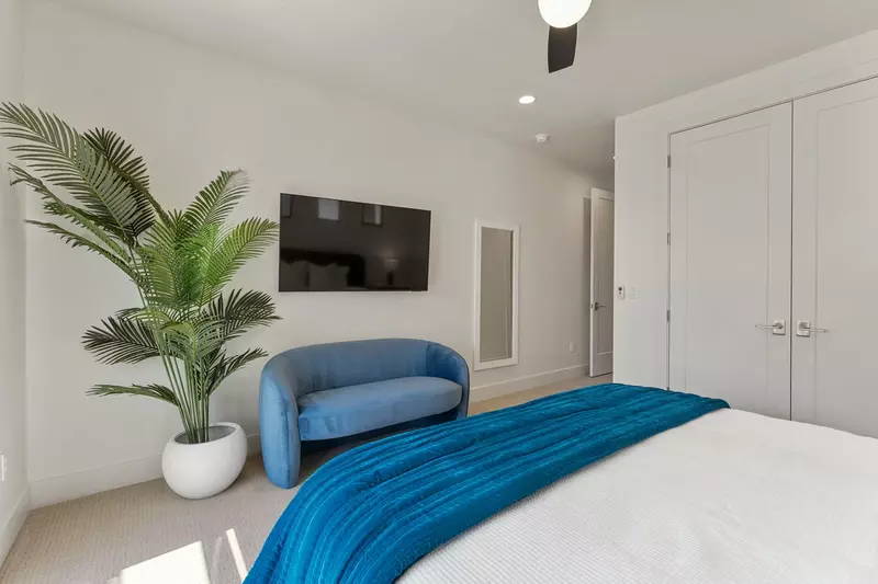 King Bedroom