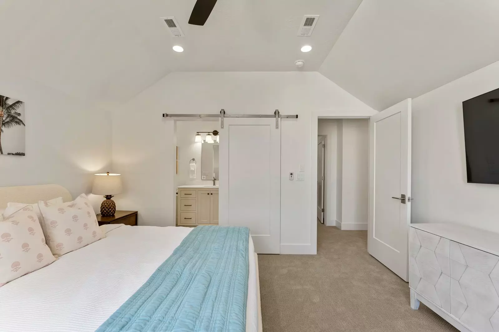 King Bedroom