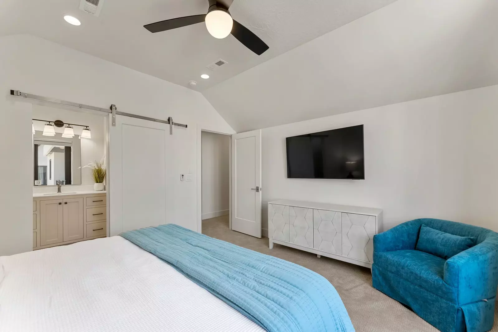 King Bedroom