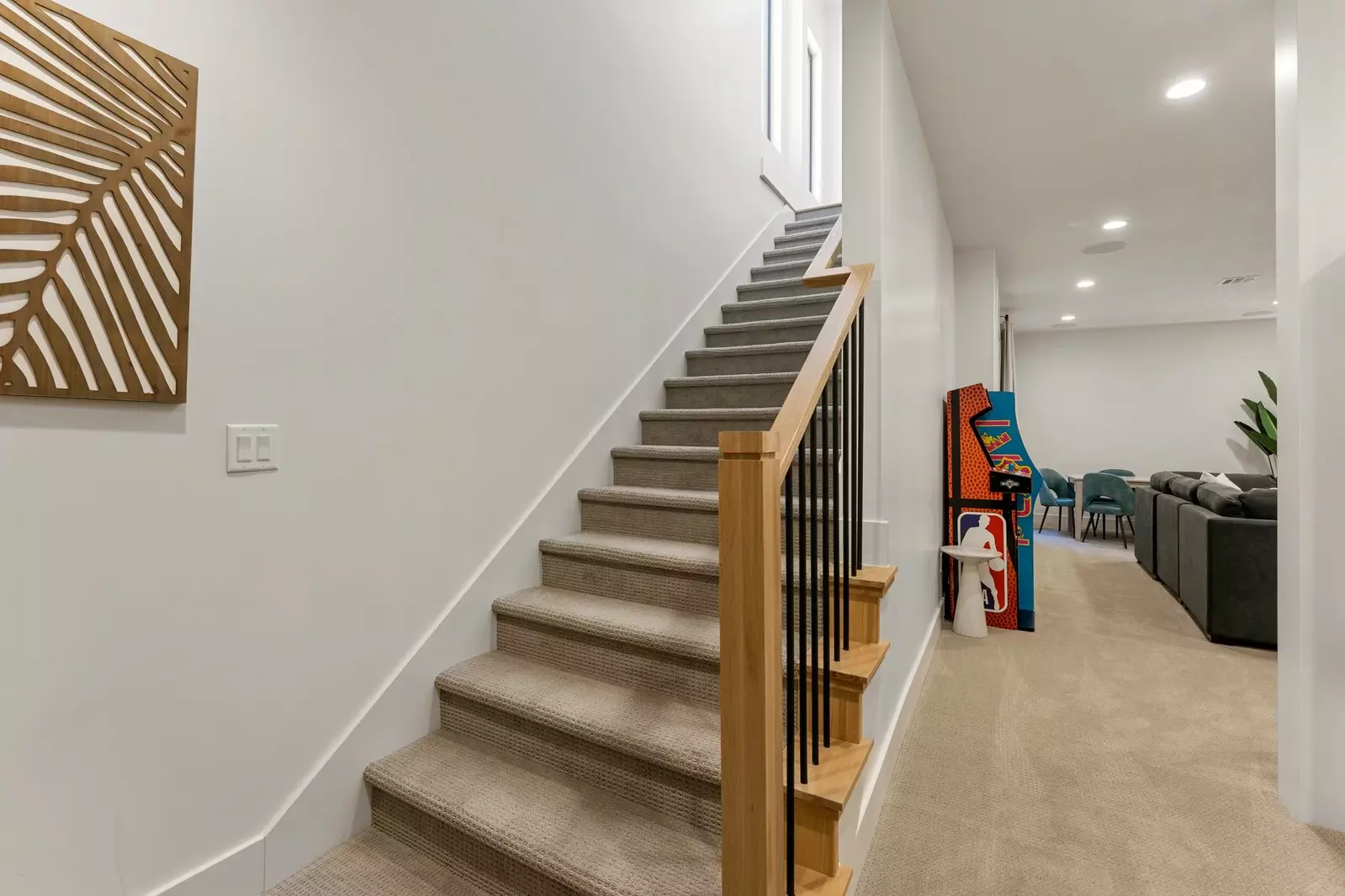Stair Case to Main Level