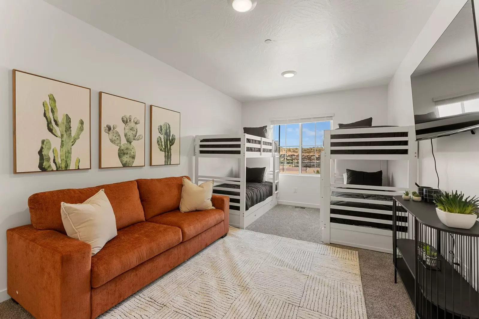 Queen Sofa Sleeper + 2 Twin/Twin Bunks