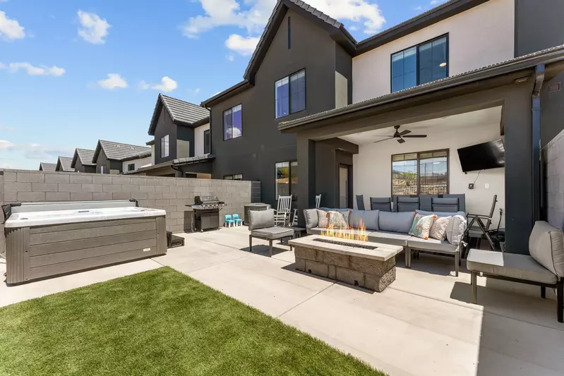 Outdoor Seating + Fire Pit