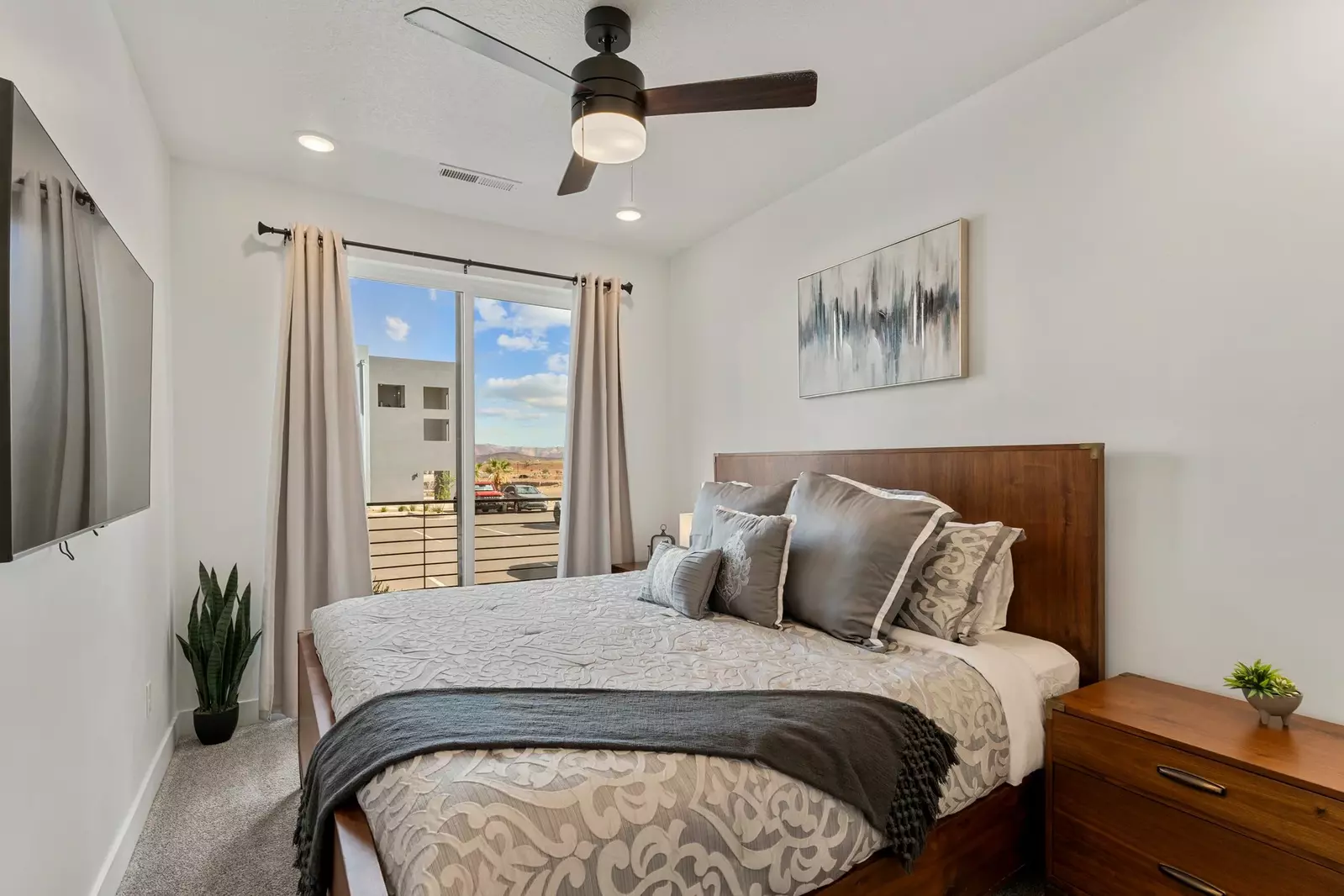 King Bedroom