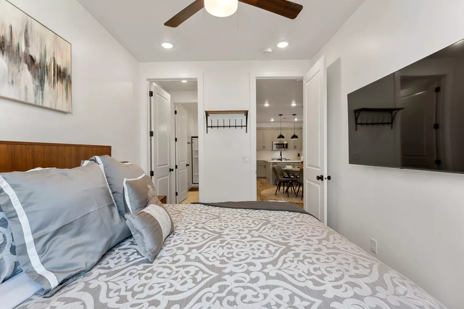 King Bedroom