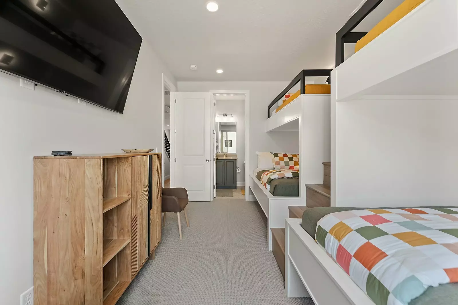 2 Twin/Double Bunk Beds