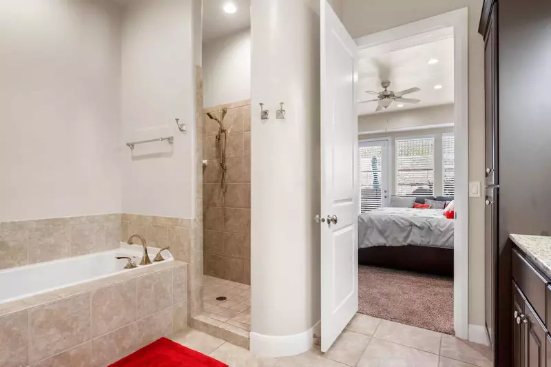 Master Bedroom 1 Bathroom with Tub and Walk in Shower