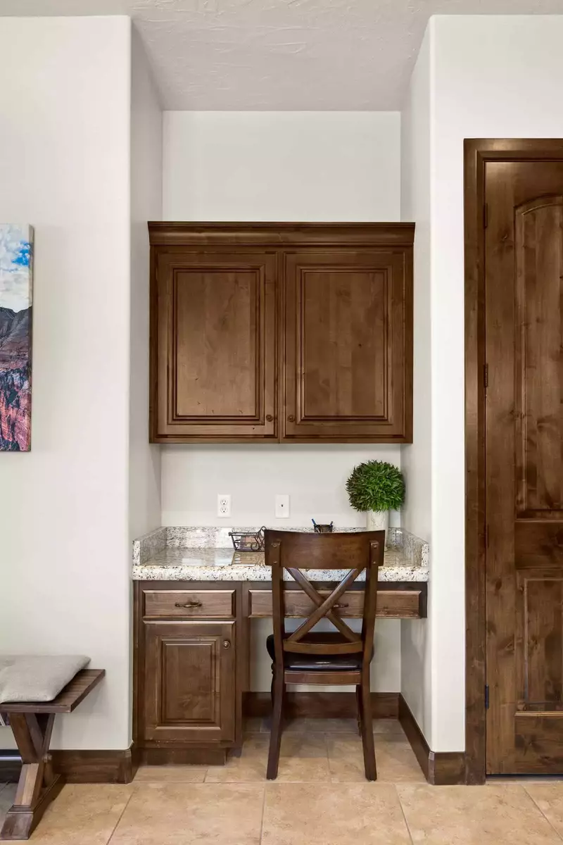 Desk Area Work Station