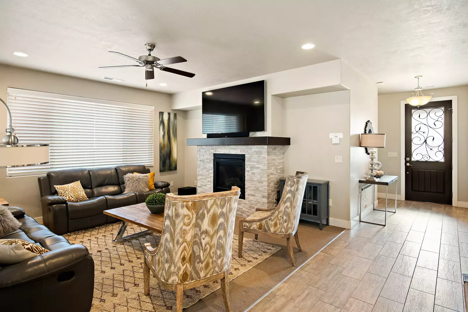 Living Room with TV Fireplace