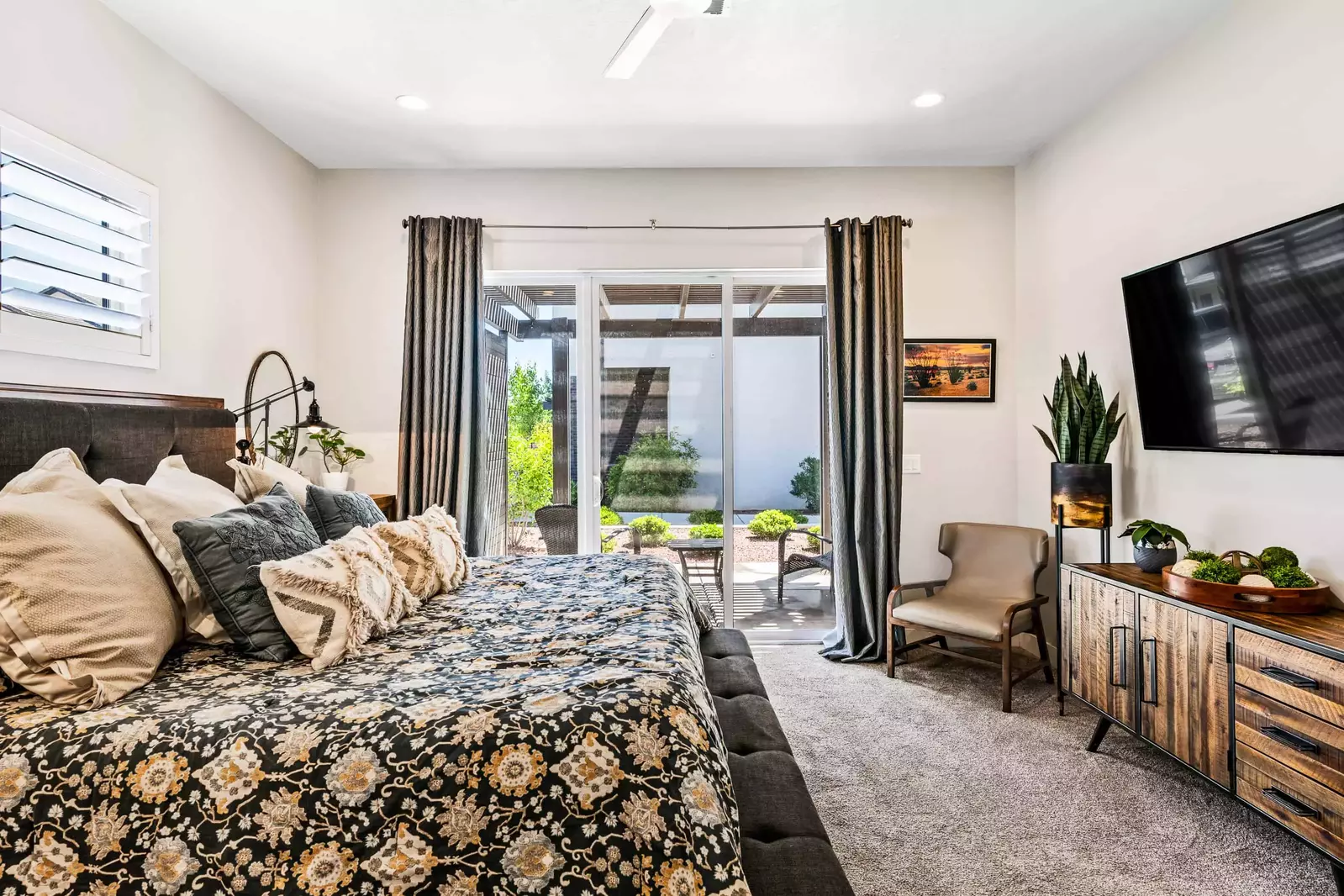 King Bedroom