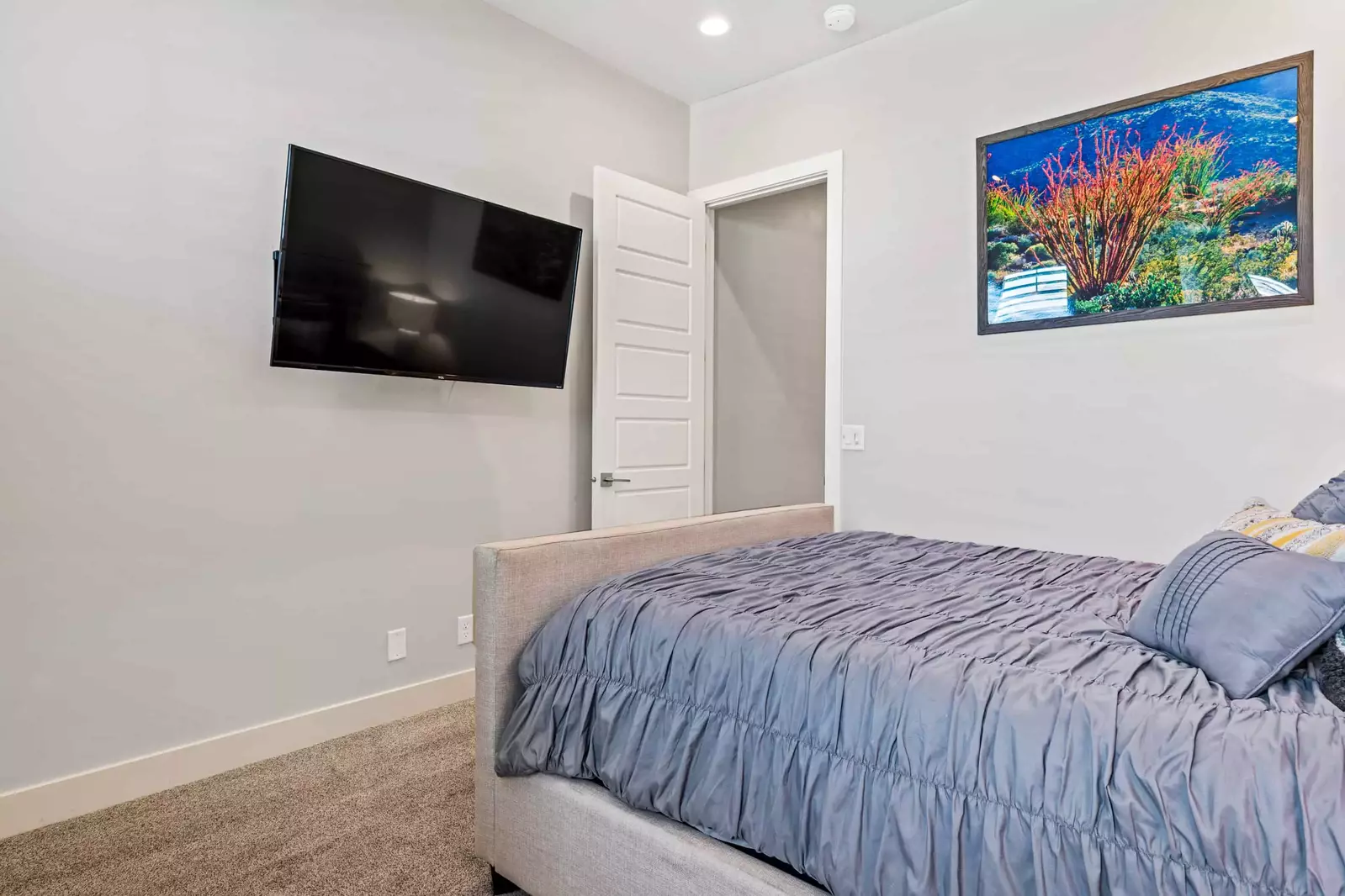 Queen Bedroom