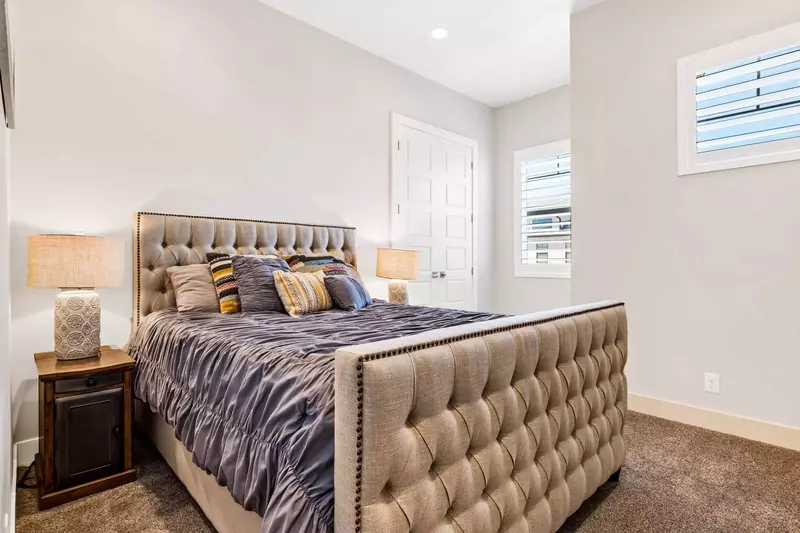 Queen Bedroom