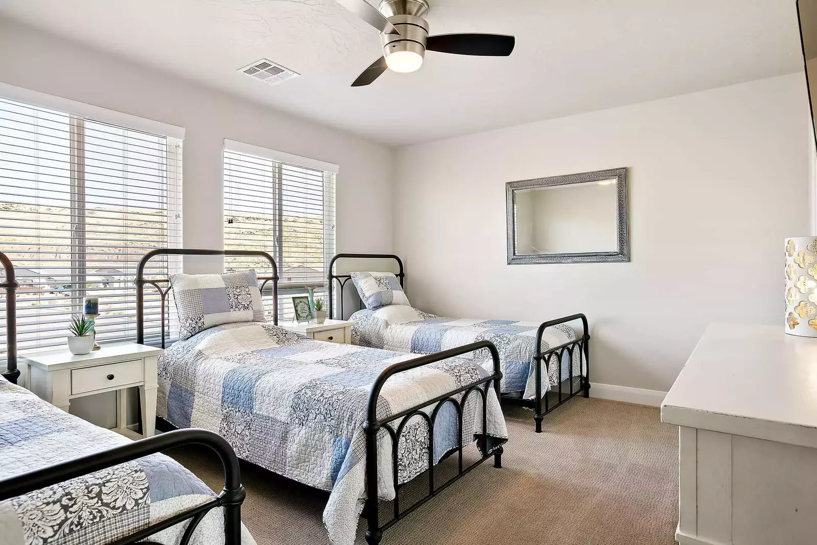 3 Twin Beds