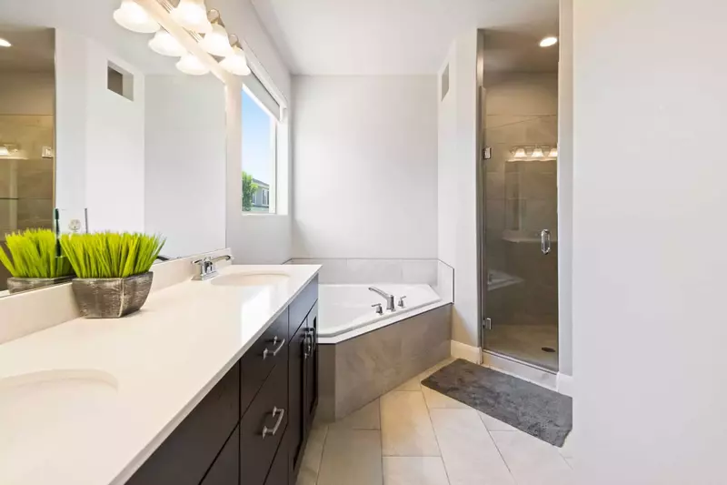 Bathroom with Large Soaking Tub