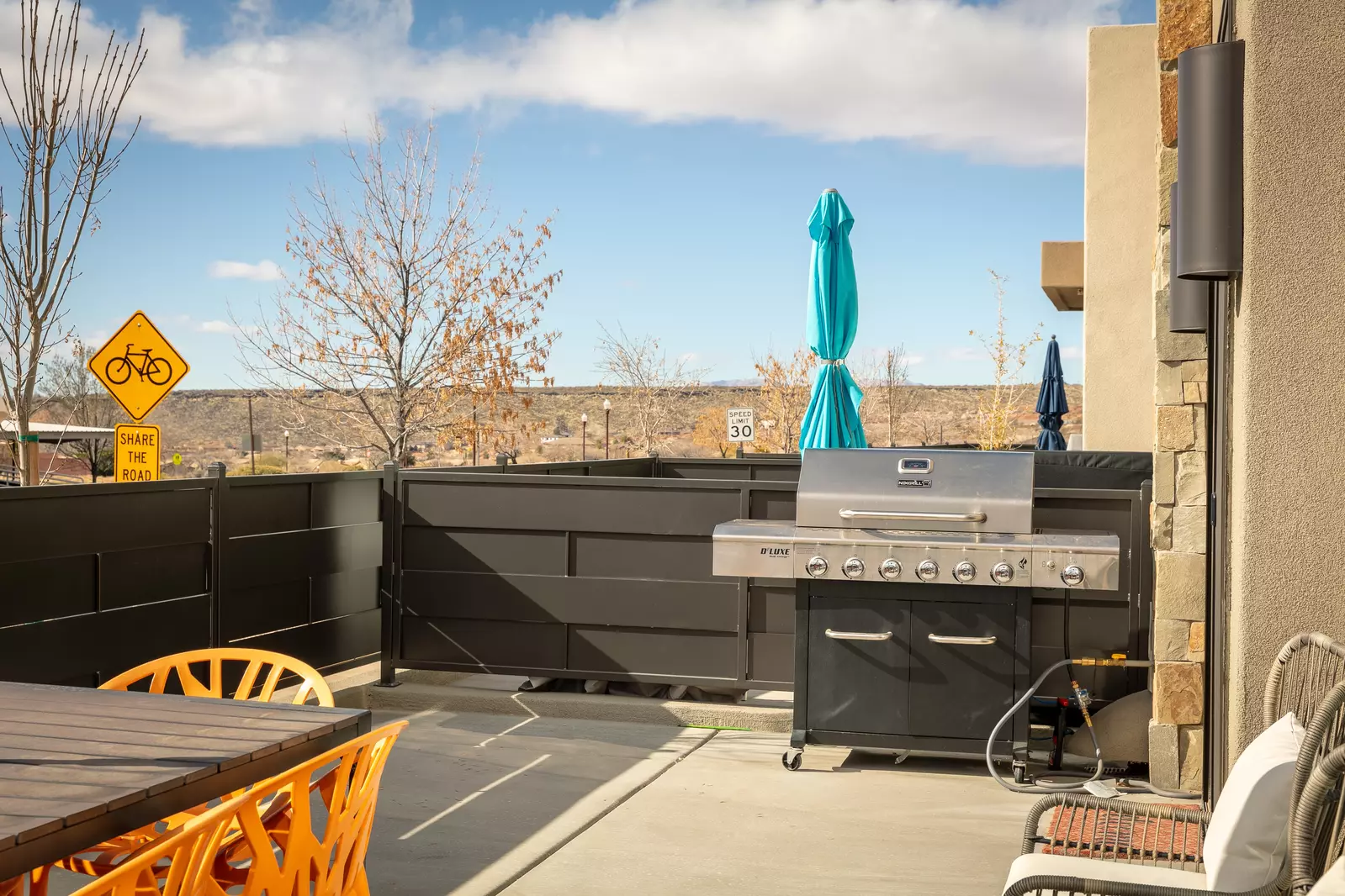 Patio with Grill