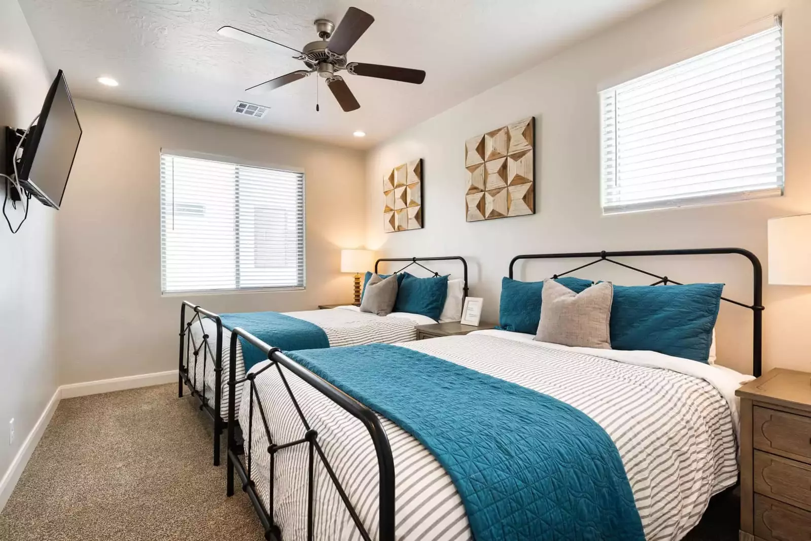 Queen Bedroom