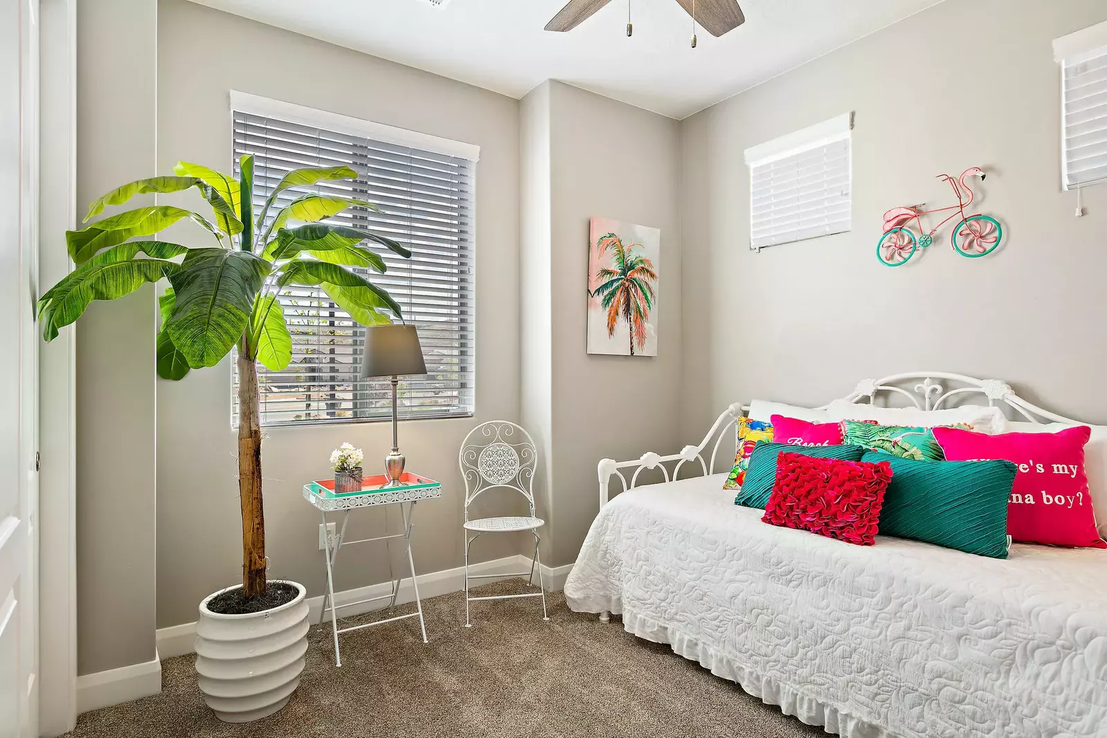 Day Bed with Twin Trundle