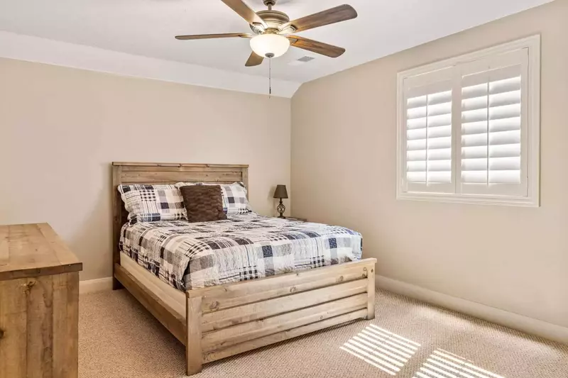 Queen Bedroom