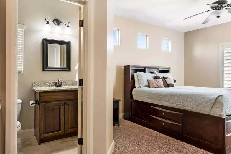 Queen Room