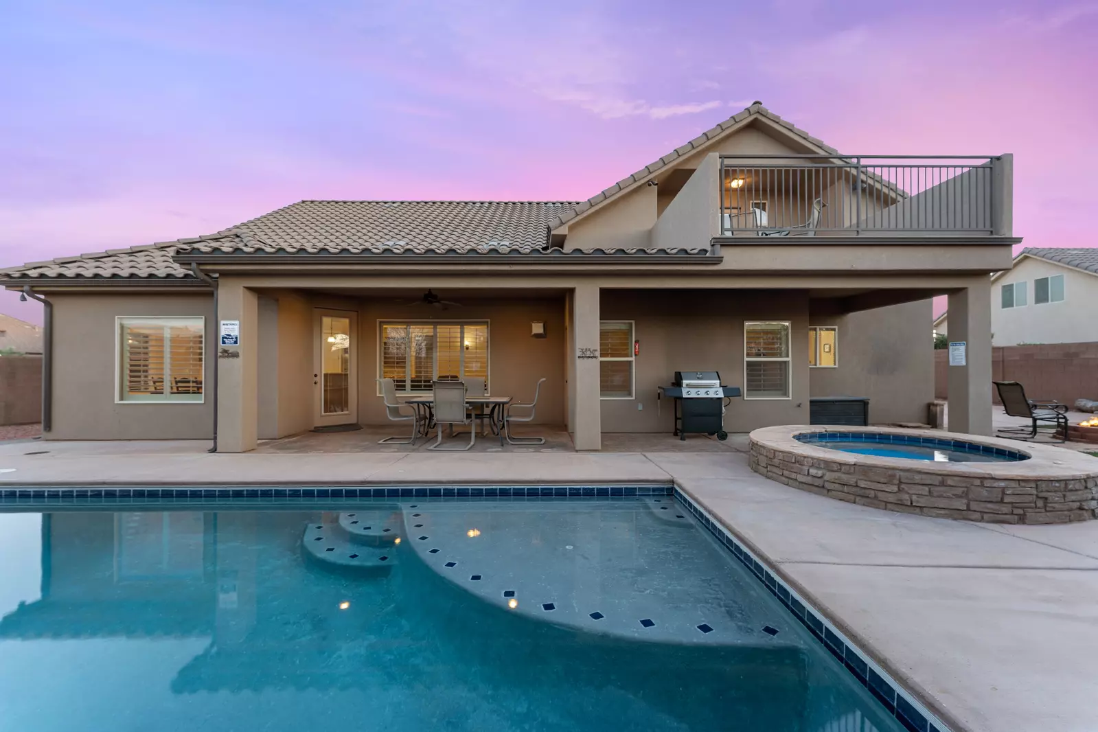 Private Pool & Hot Tub at Sunset